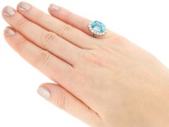 Vintage 7.65 Ct Aquamarine and 1.02 Ct Diamond 18k White Gold Cocktail Ring