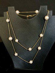 Elegant Vintage Gold Tone Round Faux Pearl Premier Designs 35 Inch Long Classic