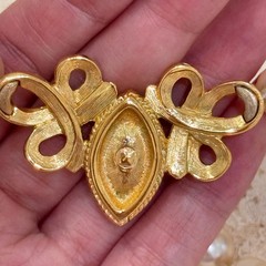 Vintage Swarovski Swan Faux Pearl Choker Necklace Red Crystal Gold Tone