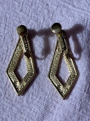 MCM Vintage Napier Ivory Enamel Gold Tone Drop Screw Hinged Clip Earrings