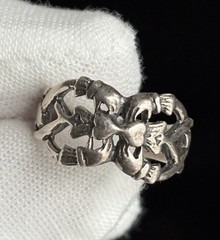 VTG Sterling Silver Celtic Knot Wide Band Ring Size 6 Hands Heart 10mm wide 925