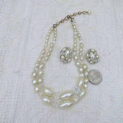 Vintage Necklace and Earring Set Women Faux Pearl and Crystal Glamorous Evening