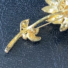 Vintage 1960’s Amber/Clear Rhinestone Goldtone Flower Brooch Pin w/ Secure Clasp