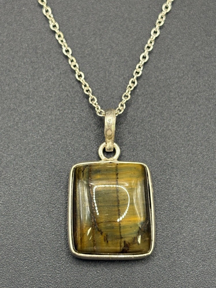 Vintage 18″ Sterling Silver Tigers Eye Pendant Necklace 6 Grams E20