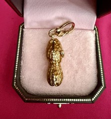 2009 JUICY COUTURE PEANUT CHARM YJRU3125 NWT