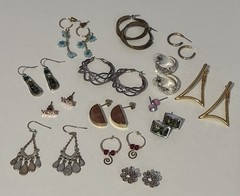 Lot of 14 pairs Pierced Earrings Silver & Gold Tone Hoops Stone Dangles Variety