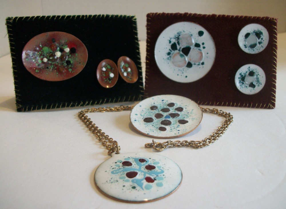 Mid Century Enamel Jewelry Lot Brooches, Earrings, Pendant Doris Kamel Vermont