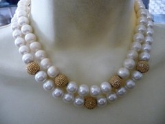 SIGNED E. PEARL 2 ROWS FAUX PEARLS & GOLD TONE BEADS 7”L COLLAR NECKLACE #32/5