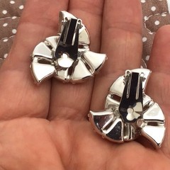 VINTAGE EISENBERG CLEAR TAPERED BAGUETTE RHINESTONE EARRINGS Z44