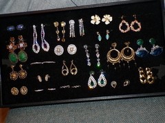 Jewelry Lot Earrings Pierced Rhinestone Metal Elegant Classy 23 pairs (935D)
