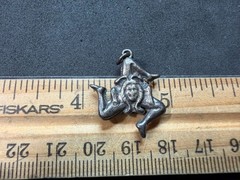 4.50g Vintage Sterling Silver 925 Triskelion Medusa Sicily Three Legs Pendant M