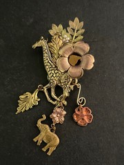 Vtg. Brooch 3-tone Brass Copper Tri Color 3” Giraffe Elephant Pin Boho Career