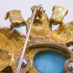 Jomaz Mazer Blue & White Rhinestone Gold Flower 2″ Brooch Pin Signed HTF
