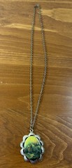 Vintage Revolutionary War Battle Scene Pendant Necklace 24″ Mariner Chain
