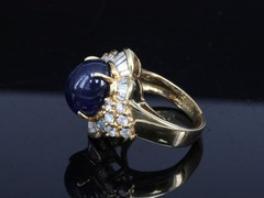 Vintage 8.37ct Deep Blue Sapphire & 1.10ct Diamond 18K Yellow Gold Ring Size 5