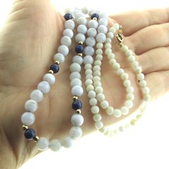 Chalcedony Lace Agate and Lapis Graduated Bead Necklace 26 in Gold filled
