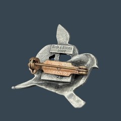 Birds & Blooms Pewter Bird On A Branch Pin Silver Tone Vintage 2002