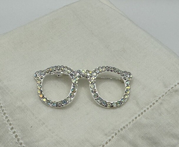 Silver Tone Eye Glasses Loads Of Sparkle Lots Of Dif Colors RS Brooch Pin