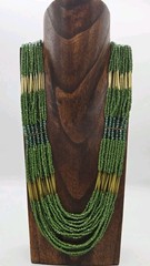 Green Yellow Beaded long Necklace Gold tone Layered 18 Row Scalloped Vtg 32 in