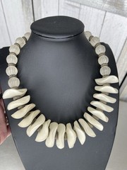 VINTAGE Unique 1970s 1980s Lightweight Tribal Layered Beaded Necklace