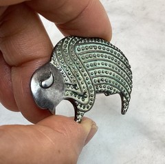 Vintage Shube 925 Sterling Silver Textured Buffalo Pin Brooch