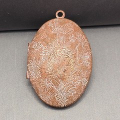 VTG Floral Engraved Oval Locket Pendant 1 5/8″ Copper Alloy Art Nouveau Revival