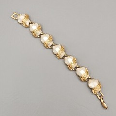 Vintage Linked Bracelet White Asymmetrical Faux Pearl Gold Tone Filigree 6.5″