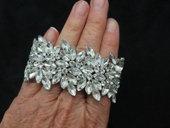 Vintage Contemporary GORGEOUS Wide Rhinestone Stretch Bracelet