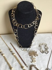 Vintage Mixed Lot Of 8 Contemporary Rhinestone Womens Costume Fashion Jewelry