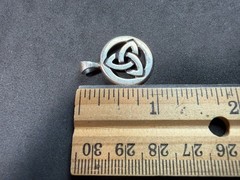 3.67g Vintage Sterling Silver 925 Pendant Celtic Triquetra Knot Circle M