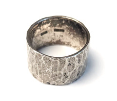 Vintage 925 Silver hammered band wide ring 12.5mm made in Israel Estate