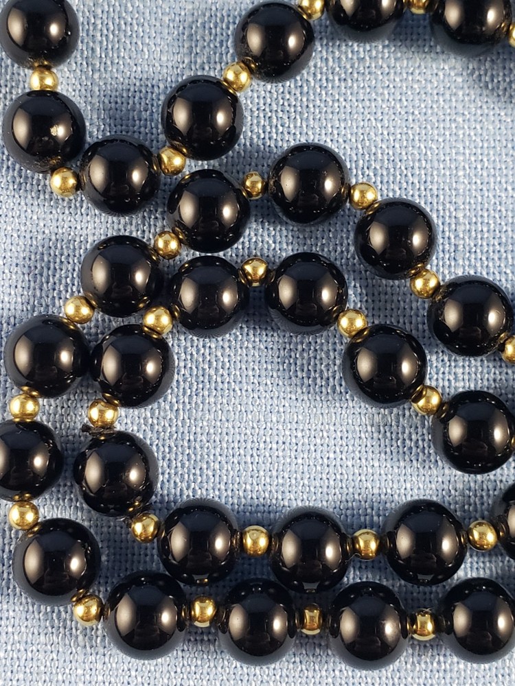 Vintage black onyx 14K gold beads necklace 30″ hand knotted