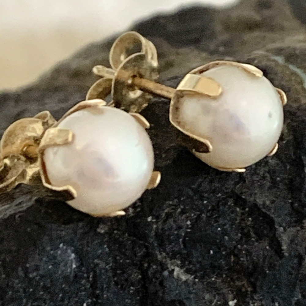 VTG Akoya Pearl Earrings Prongs Stud 6 Solid 14k Yellow Gold 5.5mm White .80gr