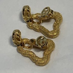 VTG Signed TRIFARI Gold Tone DOORKNOCKER EARRINGS Clip Hinged Texture Triangle