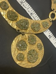 Vintage Large Gold Tone Modernist Necklace W Green Stone Accents Hammered