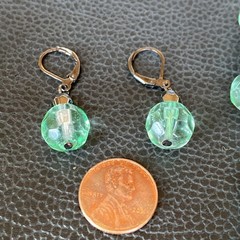 Vintage Green Glass Faceted 3 Strand Necklace w/ Matching Pair Drop Earrings Set