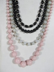 Vintage Lot Of 7 Beaded Necklaces with Assorted Sizes,grades, Colors & Clasps