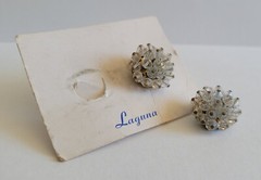 Vintage Laguna Beaded Push Pin Clip On Earrings NOS Unused Original Advert Card