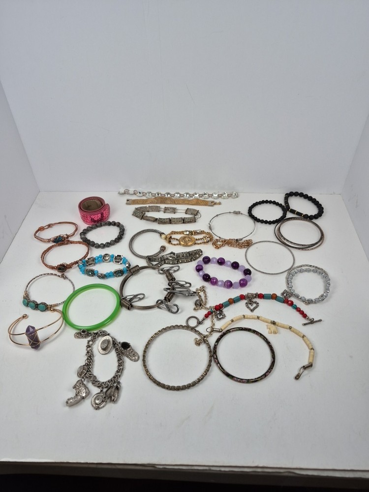 Lot of 30+ Mixed Materials Bracelets Bangle Stretch Cuff Metal Plastic Stone