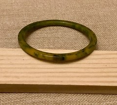 Vintage Bakelite Bangle Bracelets Lot Yellow Green Marbled Stackable 8″