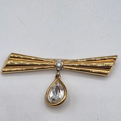 Monet Gold Tone Bow Brooch with Teardrop Crystal Dangle Pin Vintage Signed