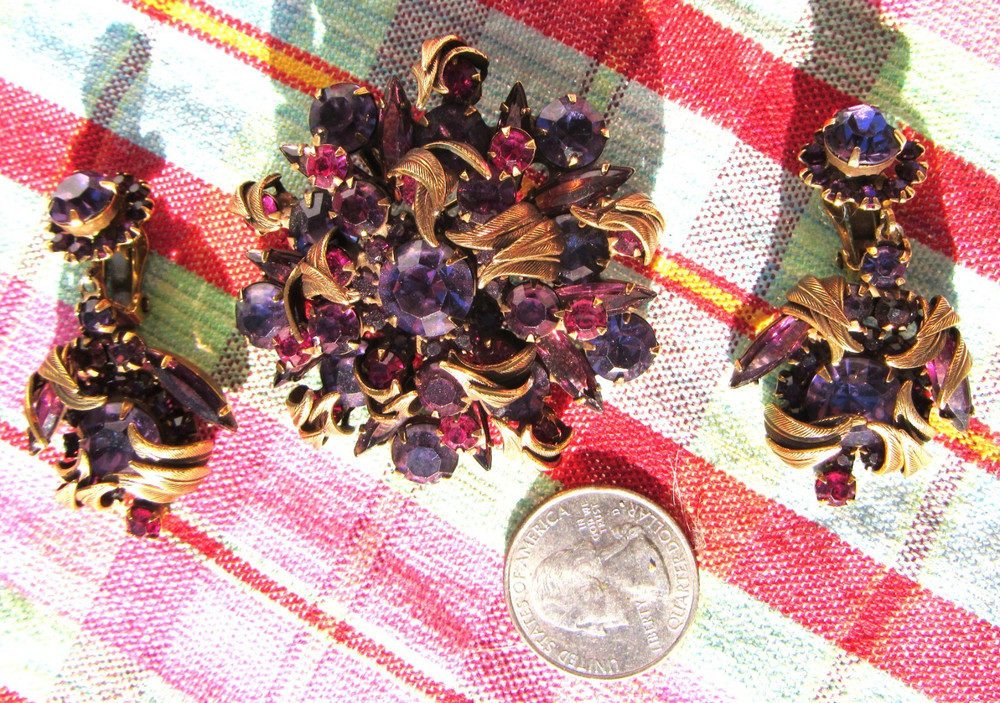 Stunning Vintage Juliana D&E DeLizza Elster Vintage Brooch & Earrings Set