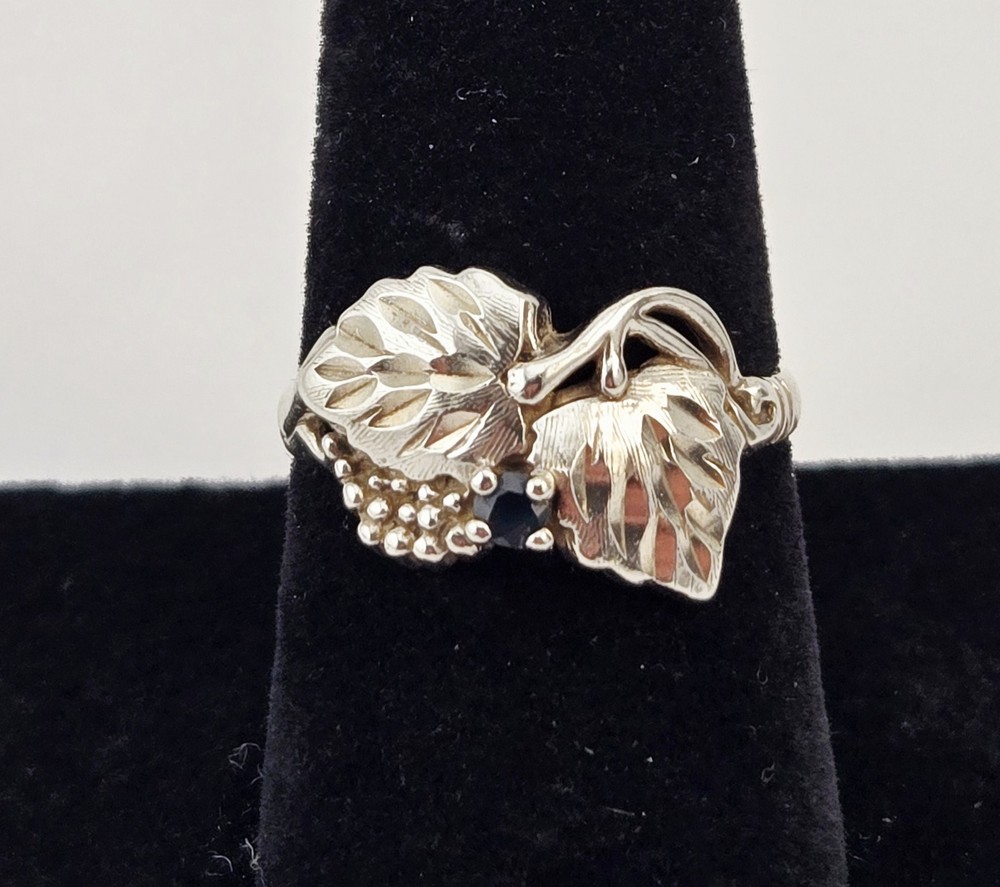 Vintage Black Hills Gold Sterling Silver Grape Leaf Cluster Ring Size 9 – 3.4g