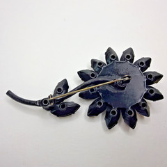 VTG MidCentury Black Rhinestone Flower Brooch Pin Open Back Japanned Daisy AS-IS