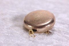 Antique Victorian Gold-Filled Retractable Chain Eye Glasses Holder Brooch Pin