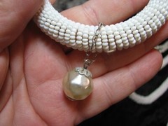 LOT P21 – 8 pc VINTAGE PEARL & SEED BEAD NECKLACE EARRINGS BRACELET RING CLUTCH