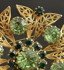 Vintage Celebrity Rhinestone Brooch Green Gold Tone Signed NY “GLOWS”