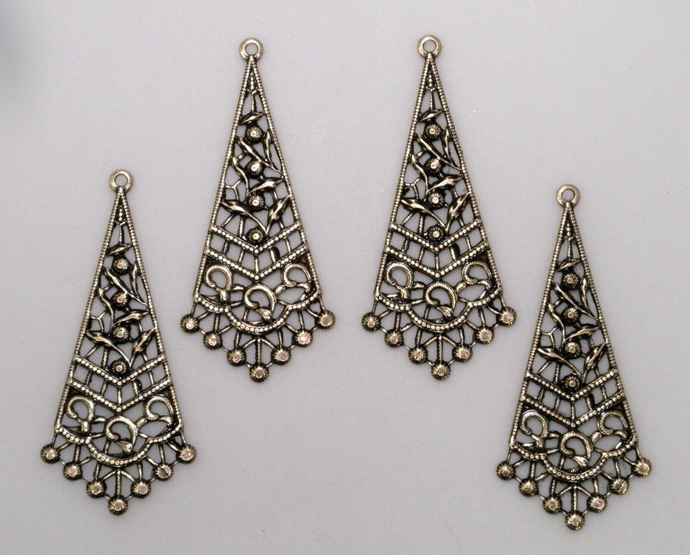 #0093 ANTIQUED GOLD OPEN FILIGREE DROP W/TOP HANG RING – 4 Pc Lot