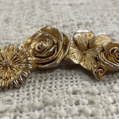 Vintage Gold & Silver Toned Floral Pin Brooch