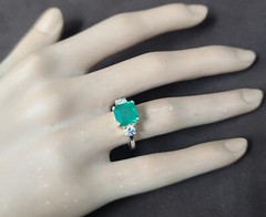 Vintage 14K Gold Engagement Ring 2.21CT. Natural Green Emerald Square Shape